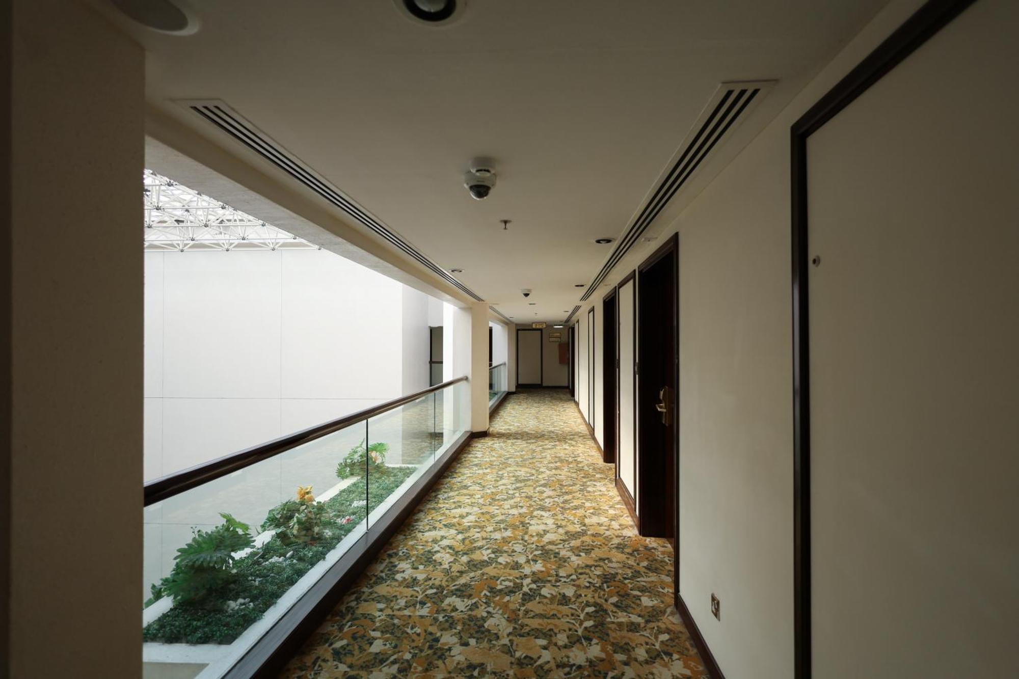 Aavri 4* Dubai